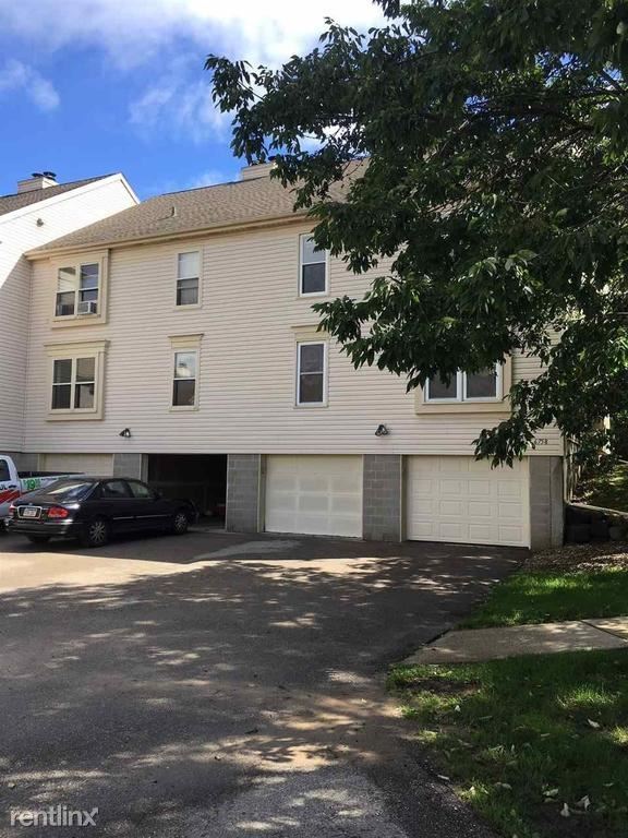 Building Photo - 6758 Park Ridge Dr