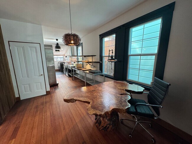 Foto del edificio - Remodeled 3BR/2BA Oasis with Hot Tub, Saun...