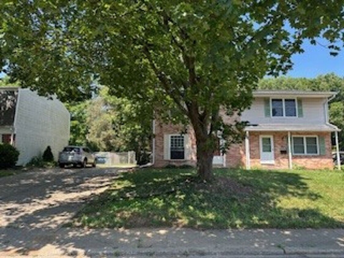Foto principal - 269 W Ridge St
