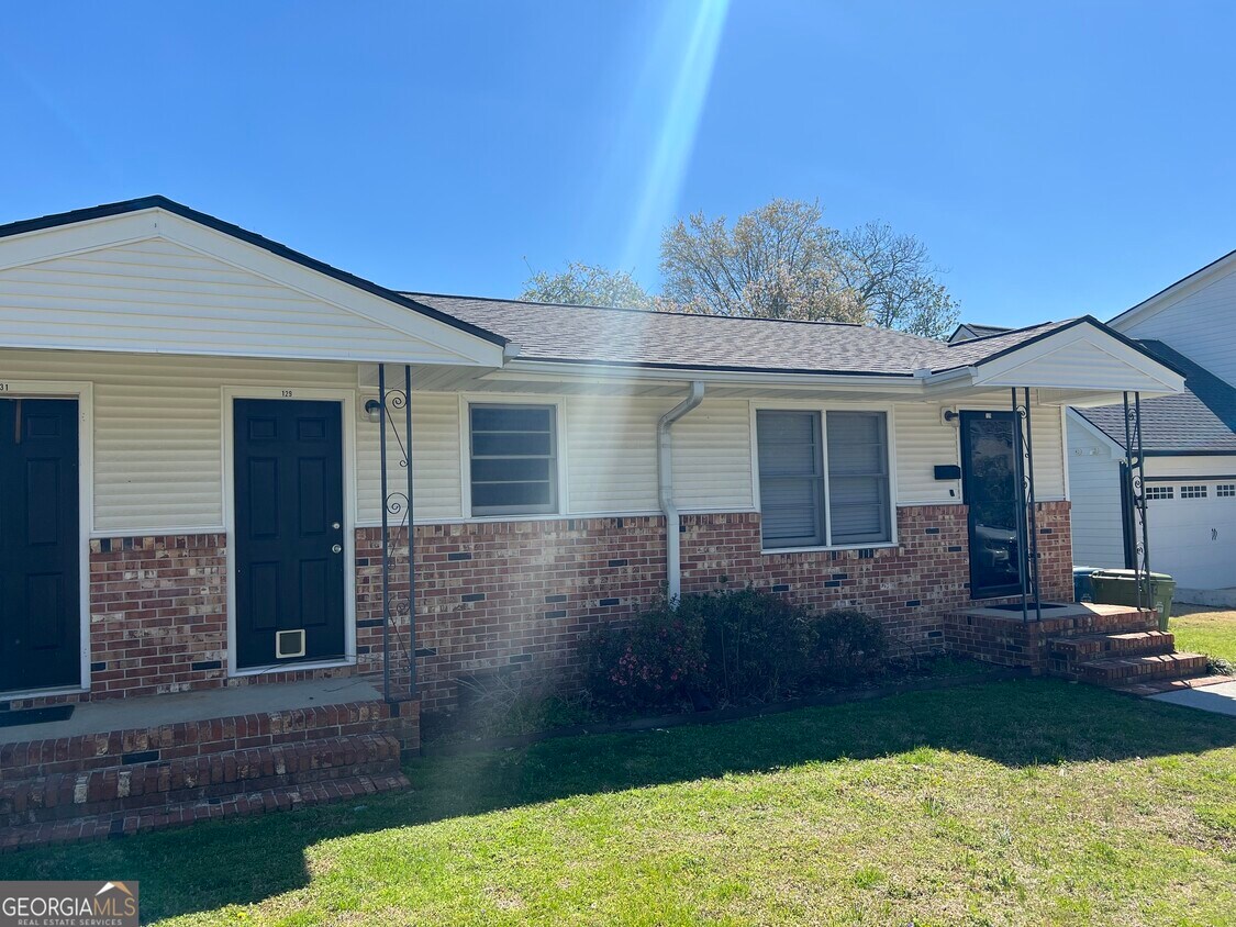Foto principal - 129 Rhudy St