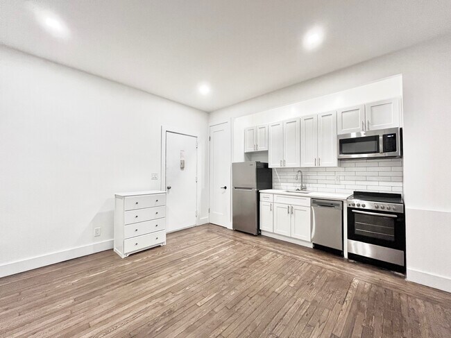 Foto del edificio - 45 Tiemann Pl