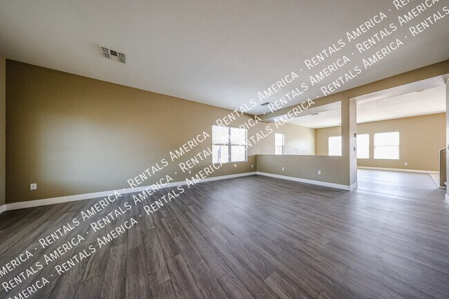 Foto del edificio - 1356 E Clifton Ave