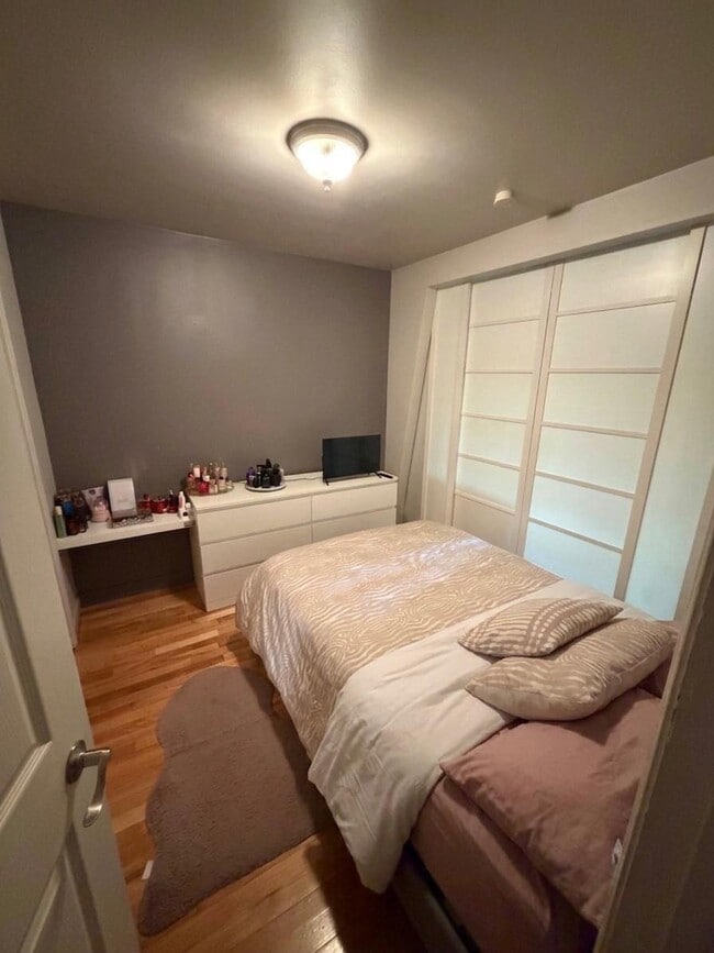 Photo du bâtiment - 6280 Av 44E