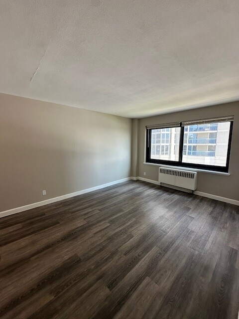 Foto del edificio - 1646 N Prospect Ave