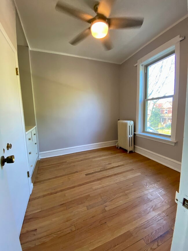 Building Photo - 4114 N Paulina St