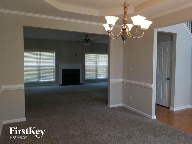 Building Photo - 621 Windham Way