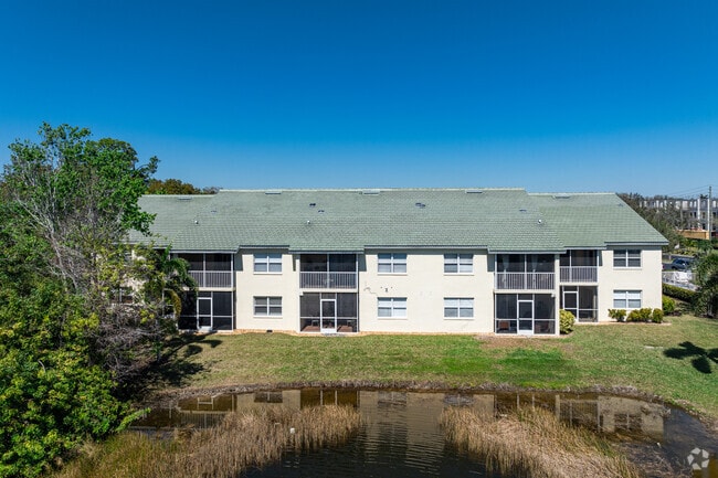 Building Photo - 4945 Cougar Ct S