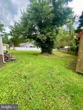 Building Photo - 40 Monroe Dr