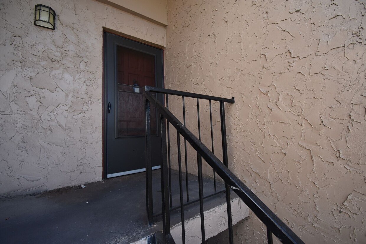 Foto principal - 2 Bed/2 Bath, 2nd Floor Condo at Marbeya C...