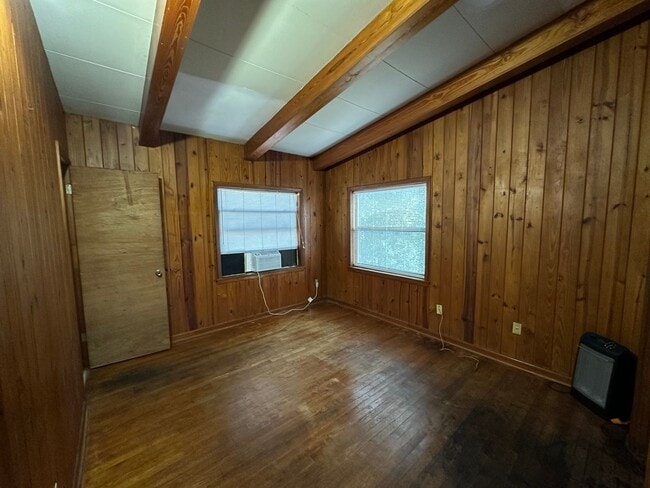 Building Photo - LAFAYETTE PARK PET FRIENDLY 1BR