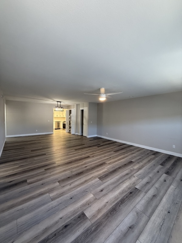 Building Photo - 7629 Girard Ave