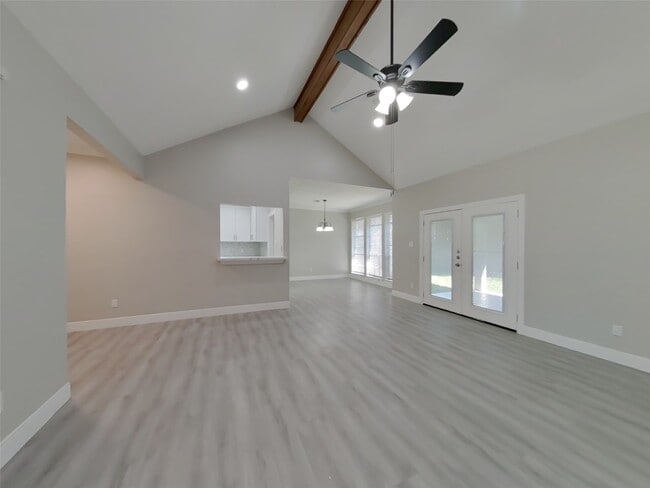 Foto del edificio - 7411 Las Brisas Dr