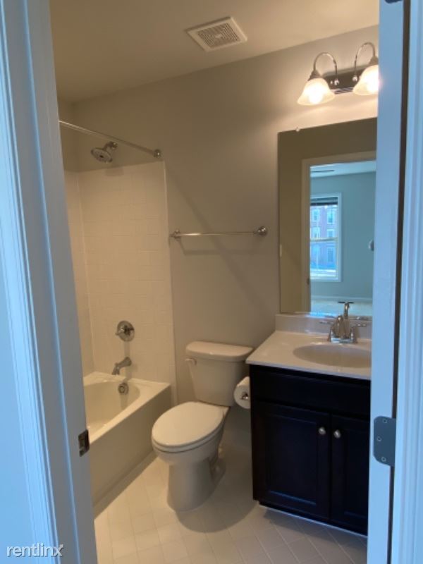 Building Photo - 3 br, 3 bath Townhome - 10 Painted Lady Way