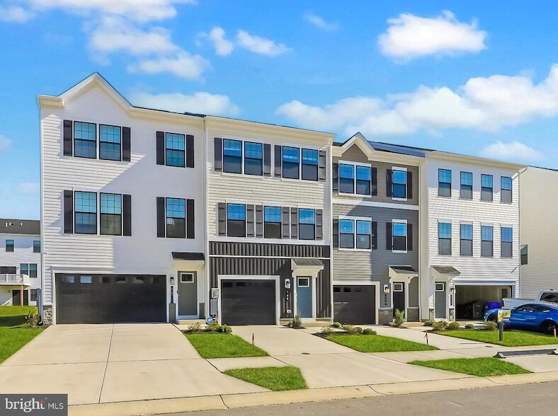 Foto principal - 466 Still Feather Ave