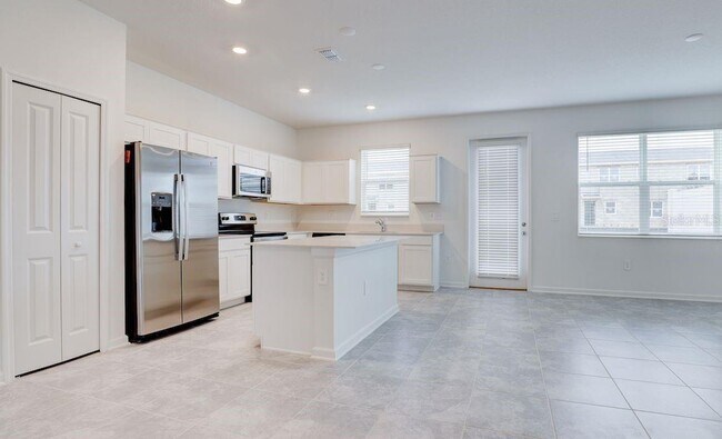 Building Photo - 248 Nine Iron Dr