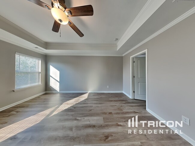 Building Photo - 163 Fern Walk