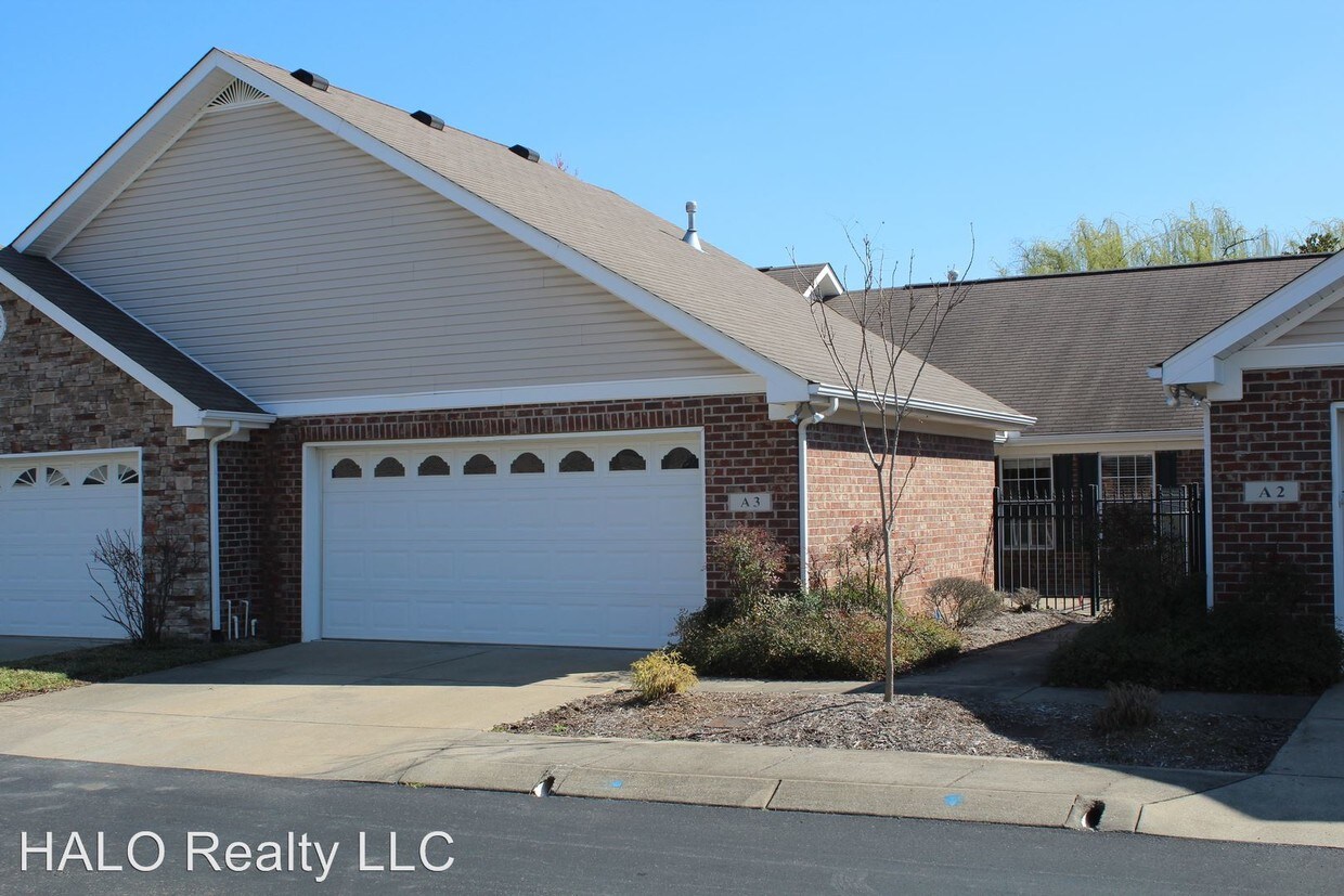 Primary Photo - 2 br, 2 bath House - 800 Browns Lane A3