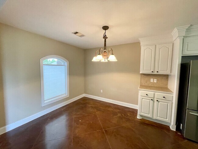 Building Photo - 3 Bedroom for Rent in Brandon 39047