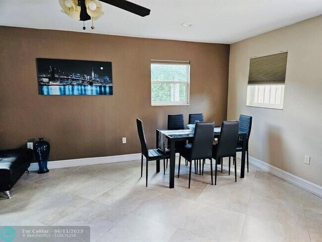 Foto del edificio - 1650 SW 117th Ave