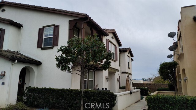 Foto del edificio - 2750 E Oak Hill Dr