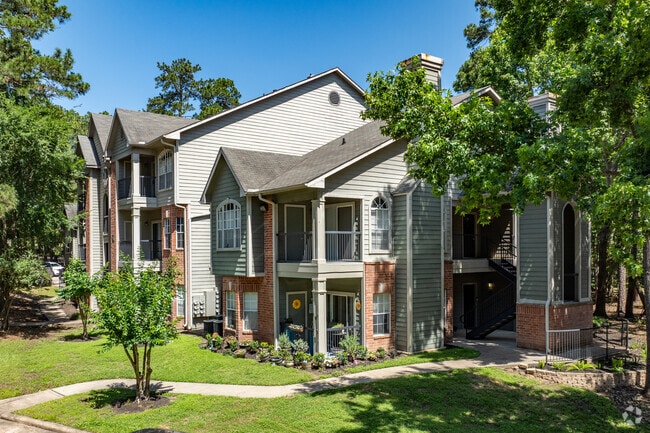 Building Photo - White Oak Apartments