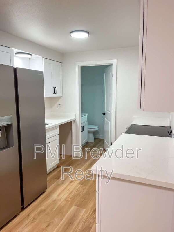 Building Photo - 9727 5th St NE