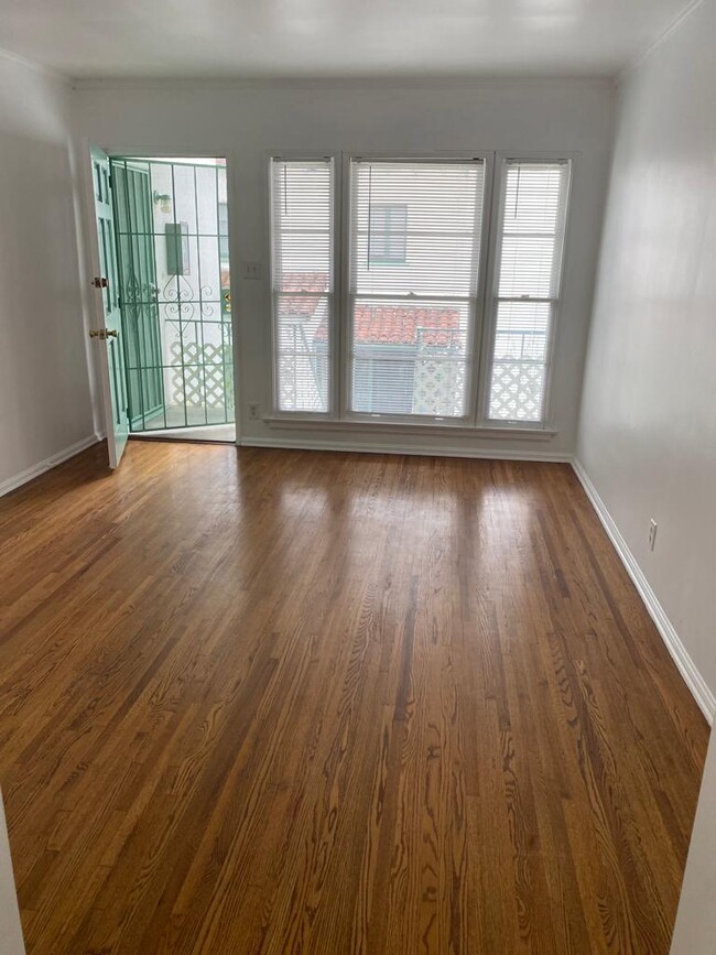 Building Photo - 1227 14th St