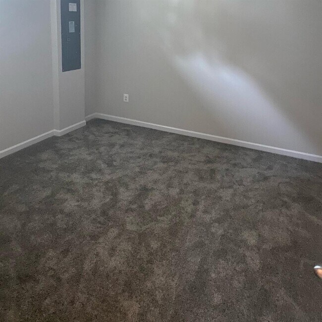 Private room - 3709 Gentle Breeze Dr