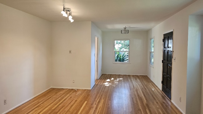 Building Photo - 6718 Murietta Ave