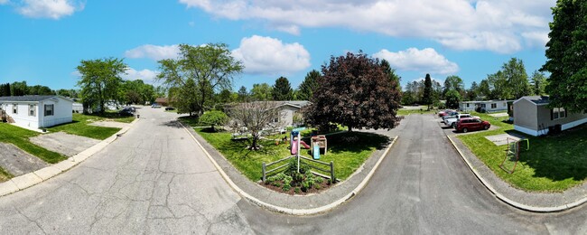 Building Photo - Kingsbrook Estates