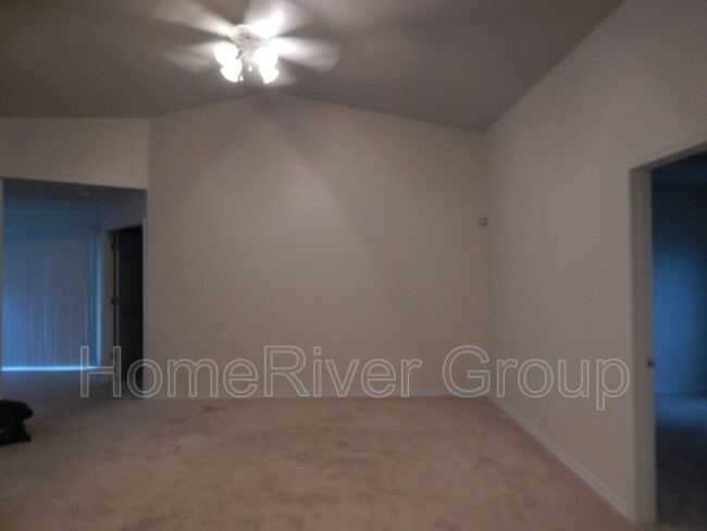 Building Photo - 133 Sandstone Trail
