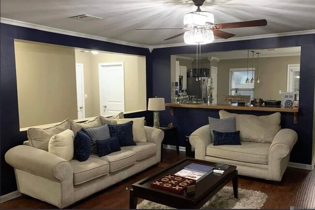 Building Photo - 532 Glenway Dr