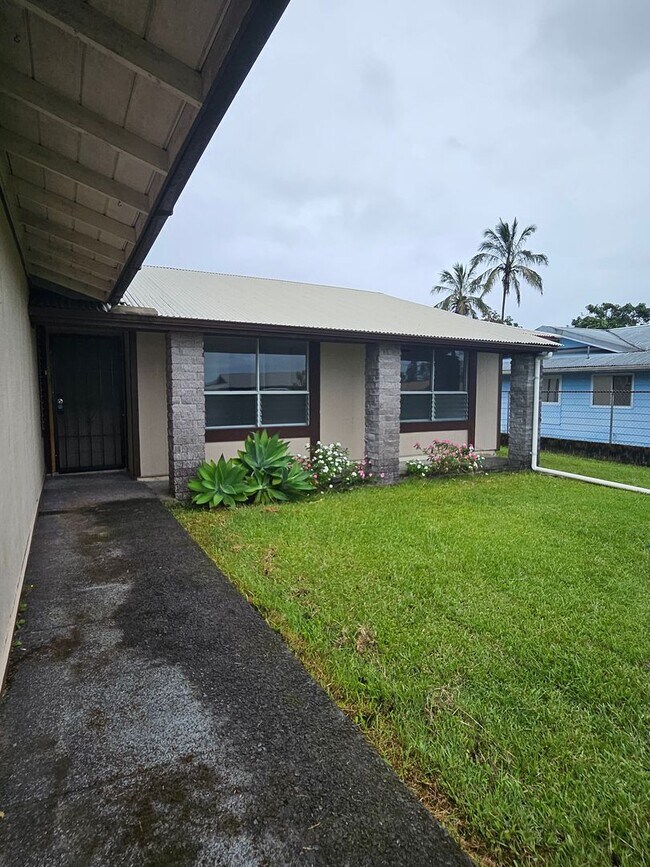 Building Photo - Beautiful 4 Bedroom 2 Bath House