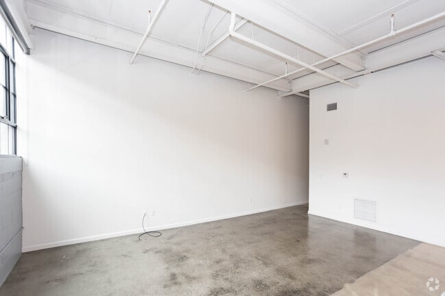 1BR, 1BA - 1,094SF - 1255 University Lofts