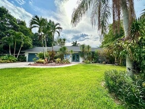 Building Photo - 4301 SW 101st Ave