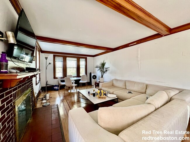 Photo - 116 Lake St Apartment