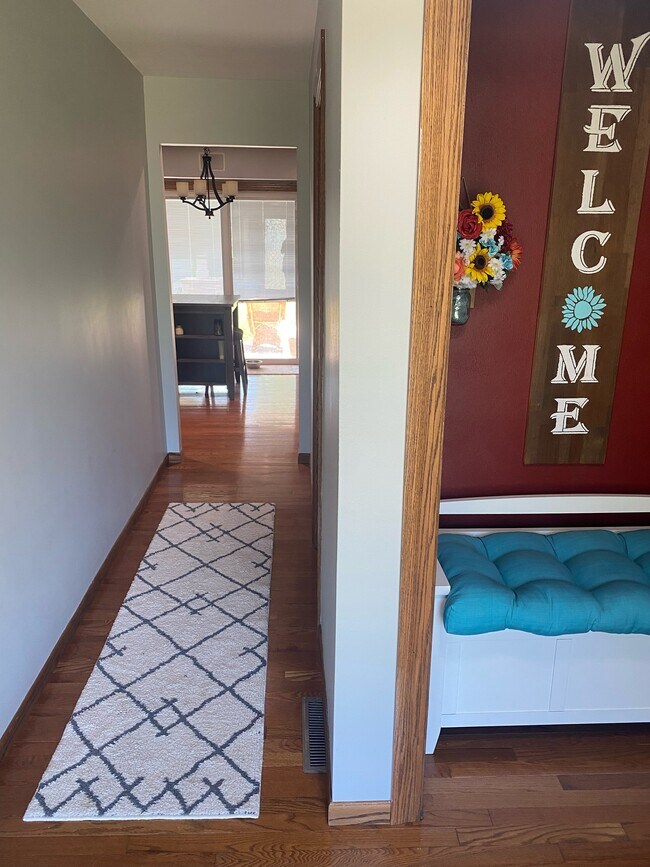 Entry way - 2039 E 46th St