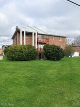 Building Photo - 9976 Darrow Rd