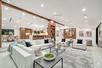 Building Photo - 16105 Clear Oak Dr