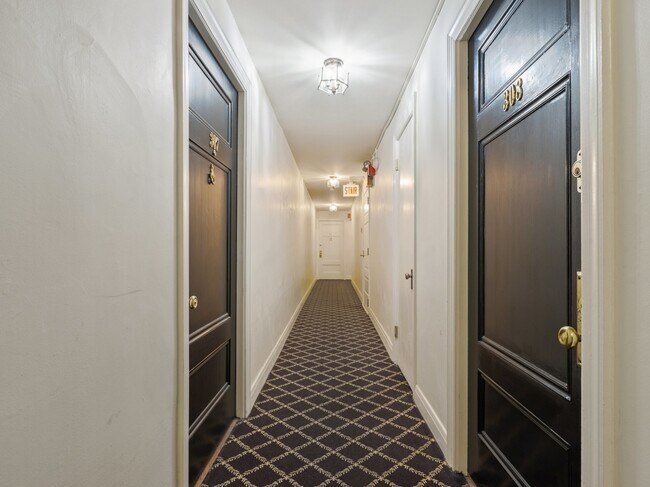 Foto del edificio - 60 E Scott St