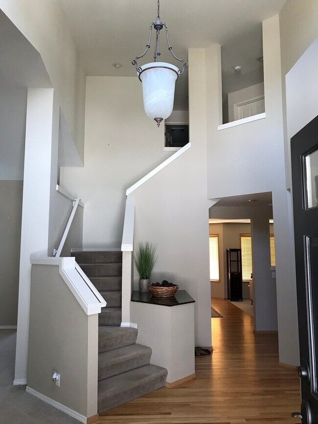 Foto del edificio - Wonderfully maintained home in quiet neigh...