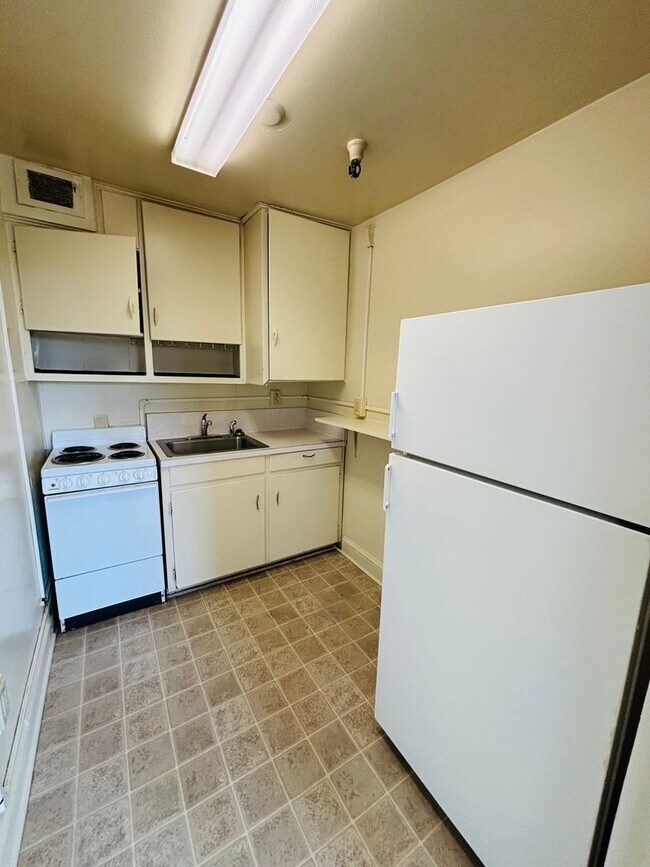 Foto del edificio - 1 Bedroom, 1 Bath Apartment