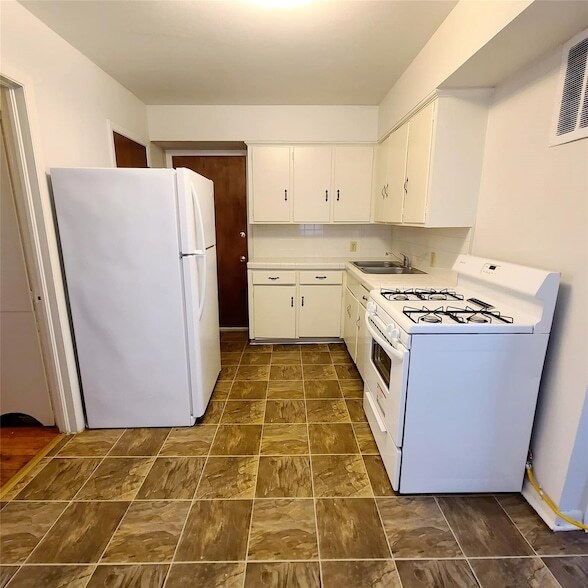 Building Photo - 4916 Worth St