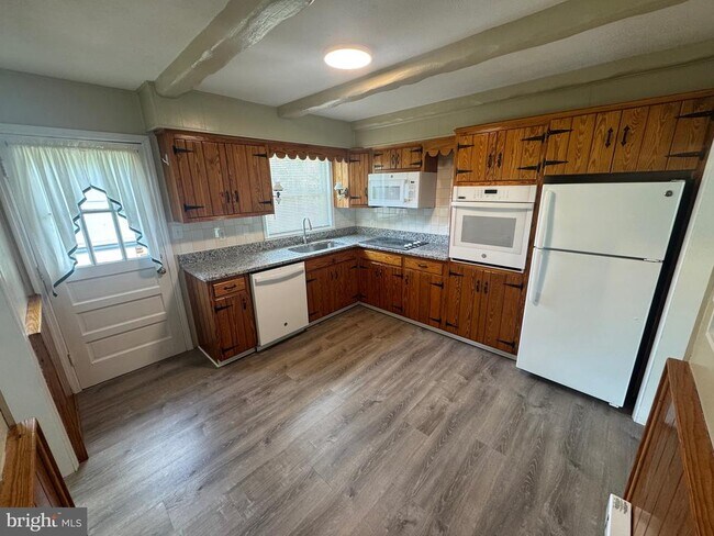 Foto del edificio - 206 Fredericktowne Dr