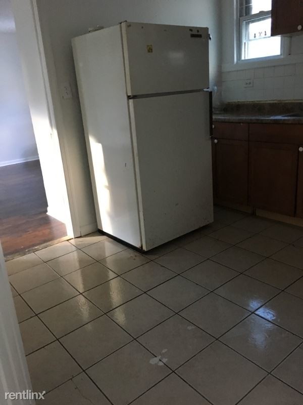 Building Photo - 2 br, 1 bath Apartment - 71 Coolidge St