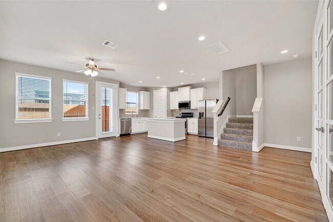 Foto del edificio - 3103 Little Gem Ln