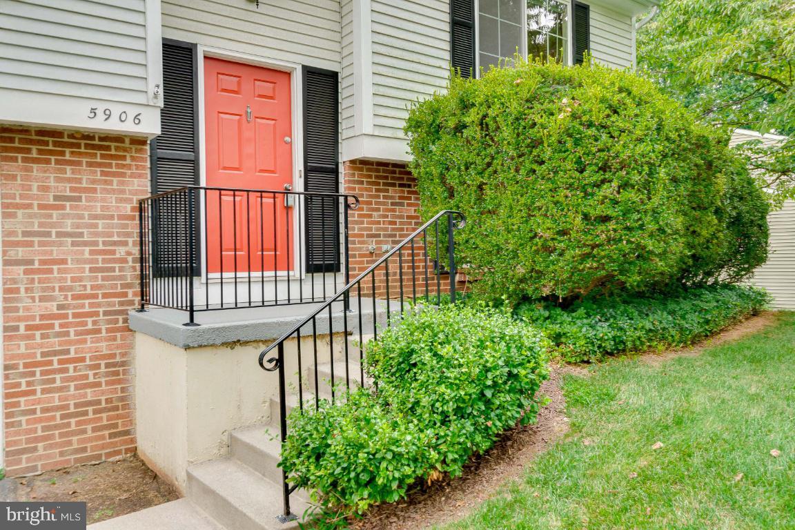 Foto principal - 5906 Oak Leather Dr