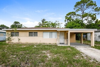 Building Photo - 631 SW 31st Ave Building Photo - 631 SW 31st Ave