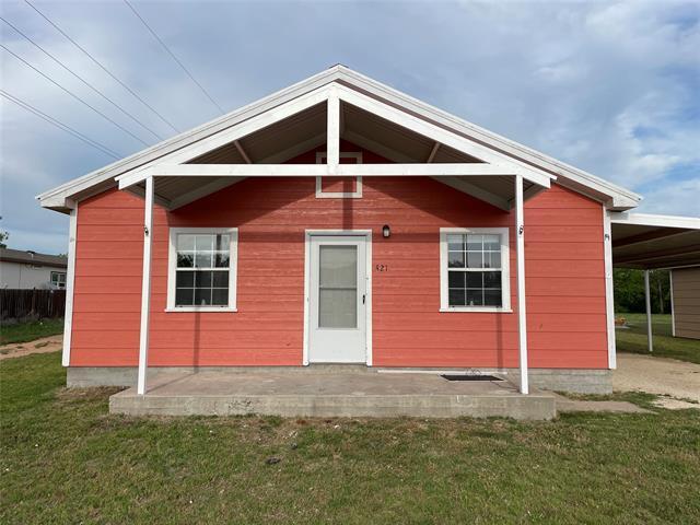 Foto del edificio - 421 Sparrow Ln