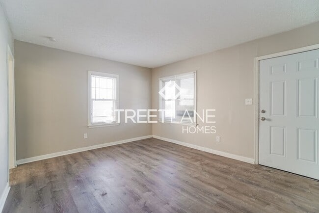 Building Photo - Charming 2 bedroom home in Columbus!